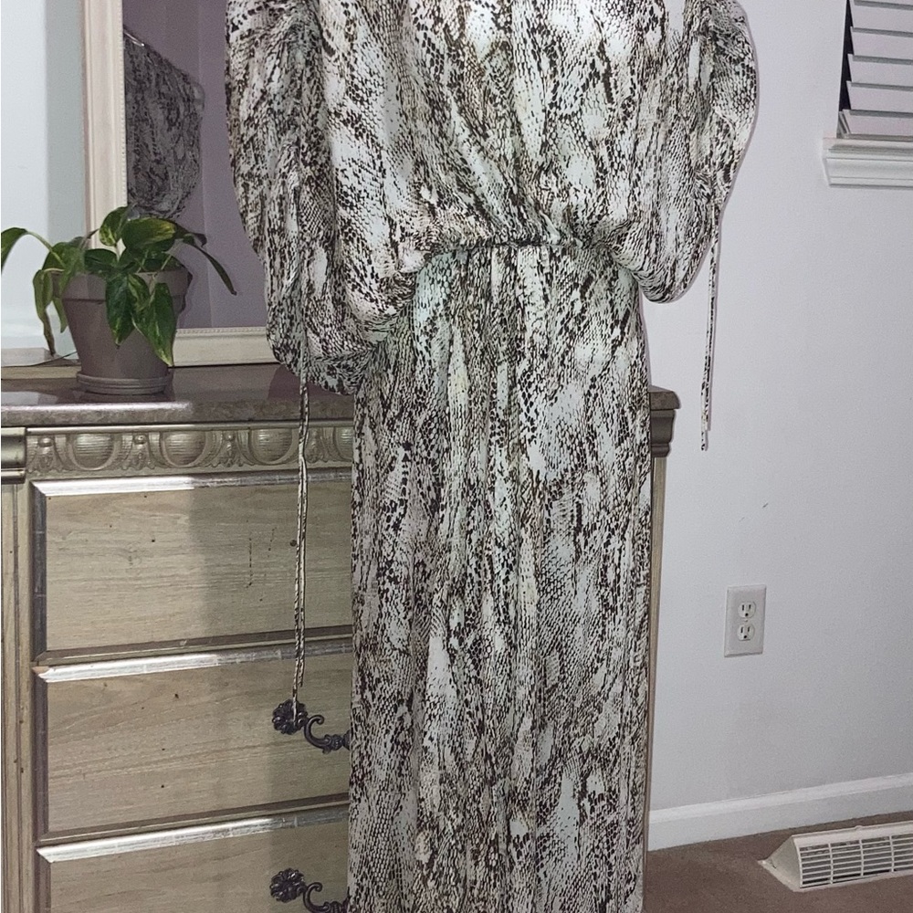 Beautiful Snake Print ZARA Blouse and pleated Pants- olive green and cream